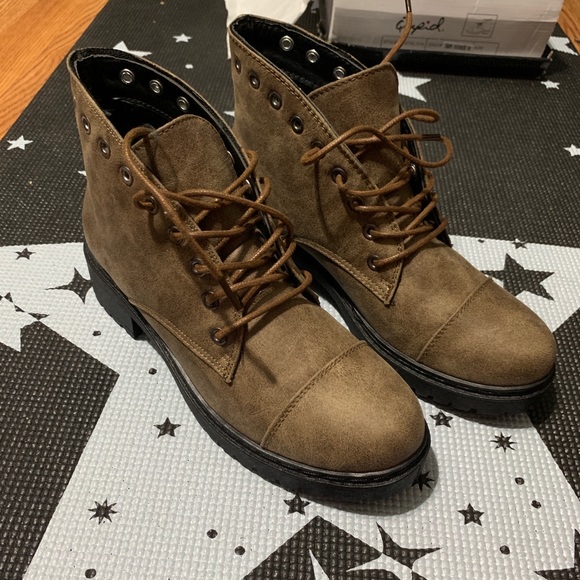 Qupid Ankle Boots - Picture 3 of 4